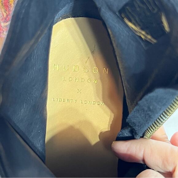 Hudson London Apisi Velvet Ankle Booties Size 39 NWOB - Picture 7 of 8